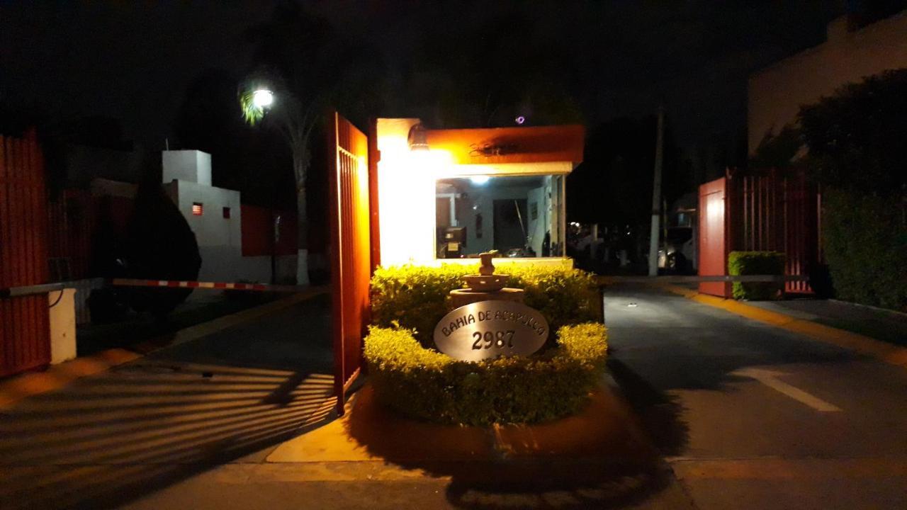 Casa Ejecutivo Zona Iteso Bahia De Acapulco Villa Guadalajara Exterior photo